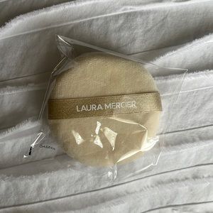 Laura Mercier velour puff